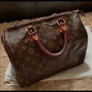 Speedy 30. Louis Vuitton. Authentic.